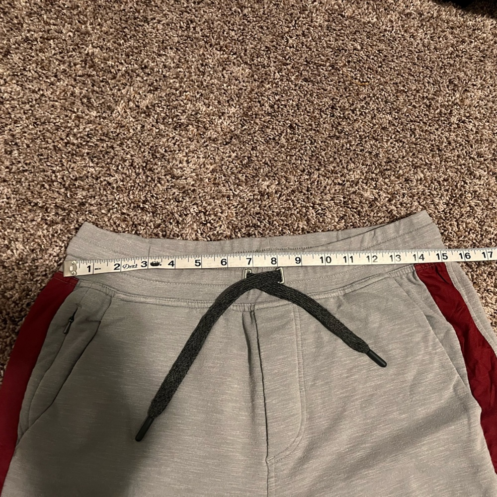 Lululemon gray joggers - Picture 7 of 8